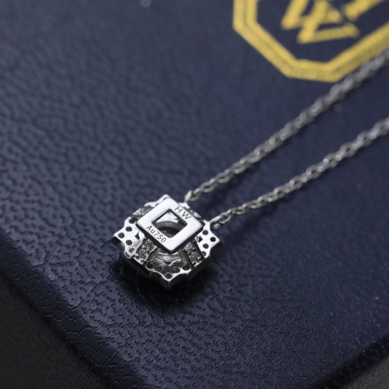 HARRY WINSTON